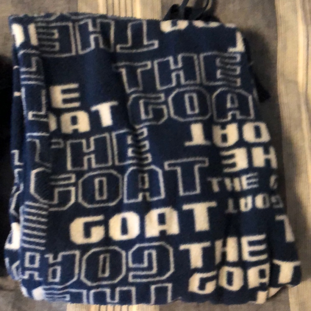 The goat sweat pants size medium